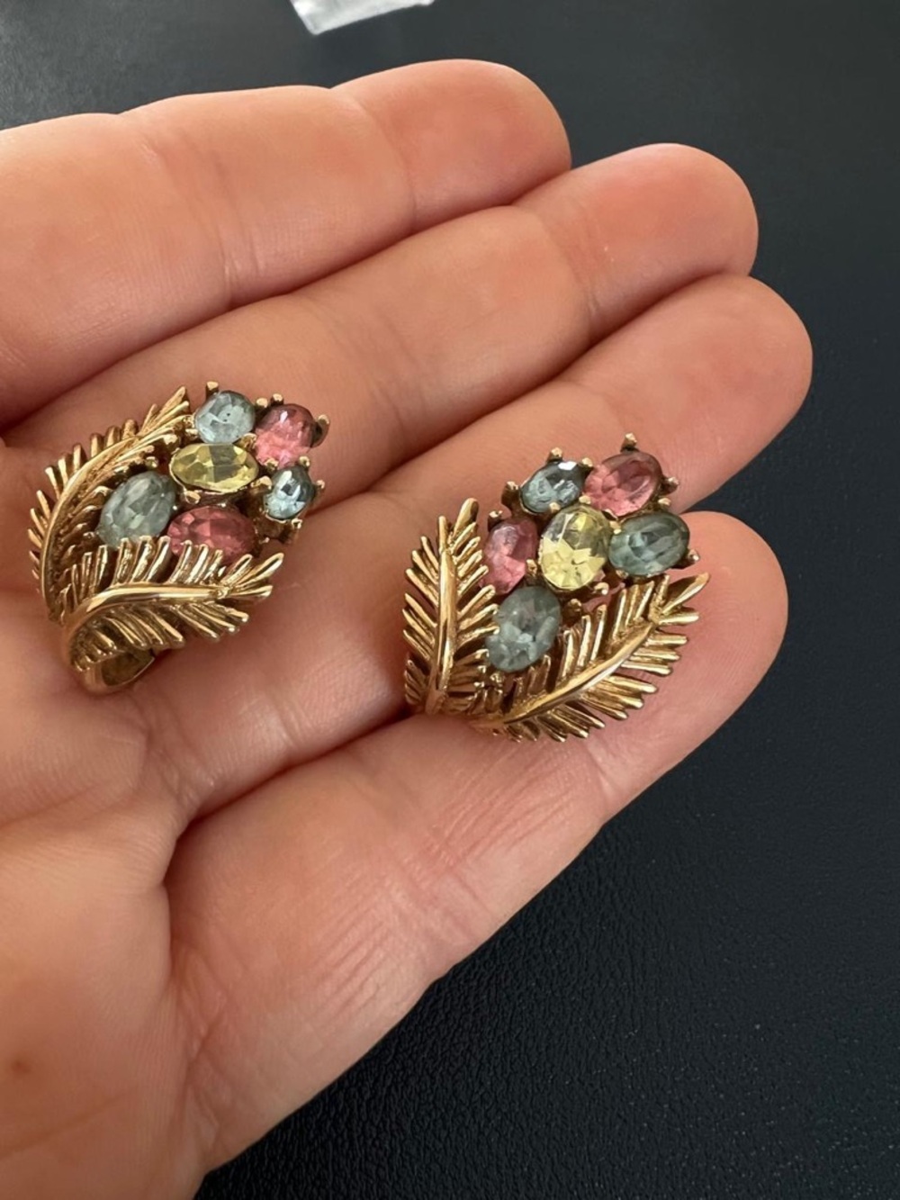 SCARCE 1950'S CROWN TRIFARI GOLD TONE Fruit Salad Clip on earrings
